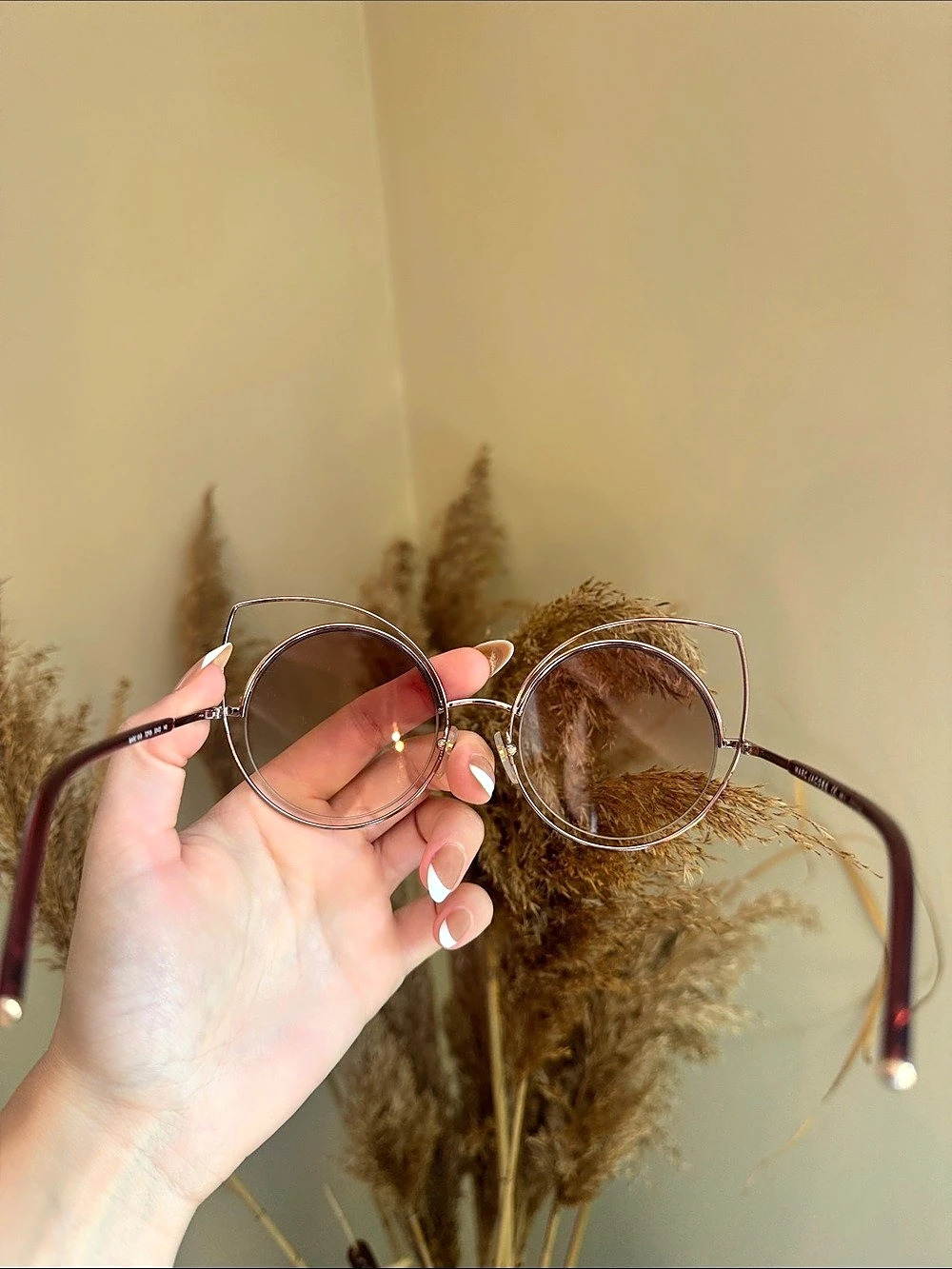 Marc Jacobs Round Metal Frame Glasses in Pink & Red - Picture 6 of 7